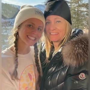 Meet your Posher, Alexia